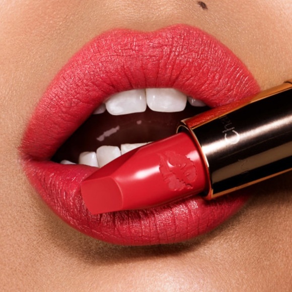 NIB Charlotte Tilbury Hot Lips Lipstick in Hot Emily - Picture 3 of 6